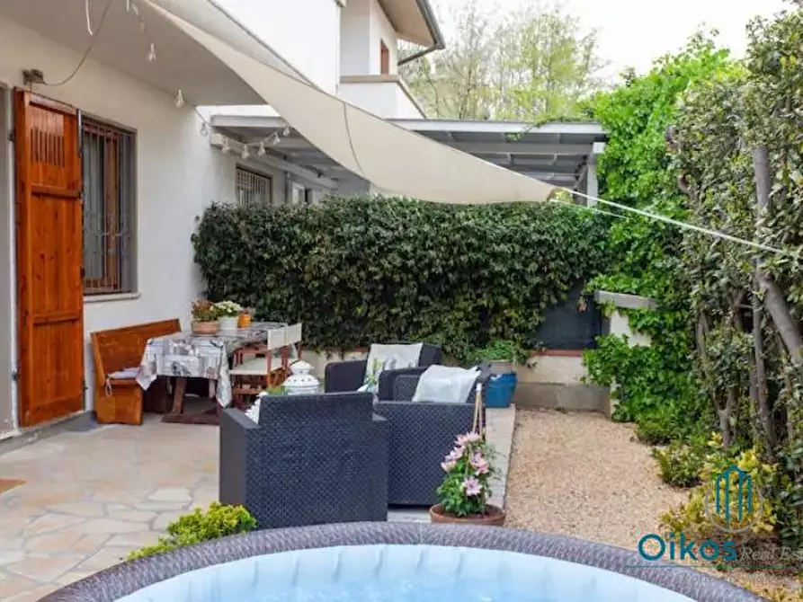 Immagine 4 di Casa indipendente in affitto  a Forte Dei Marmi