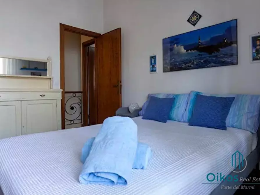 Immagine 11 di Casa indipendente in affitto  a Forte Dei Marmi