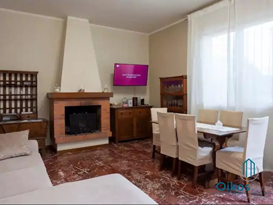 Immagine 30 di Casa indipendente in affitto  a Forte Dei Marmi