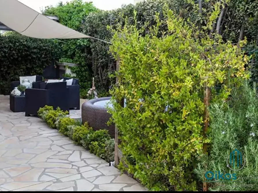 Immagine 7 di Casa indipendente in affitto  a Forte Dei Marmi