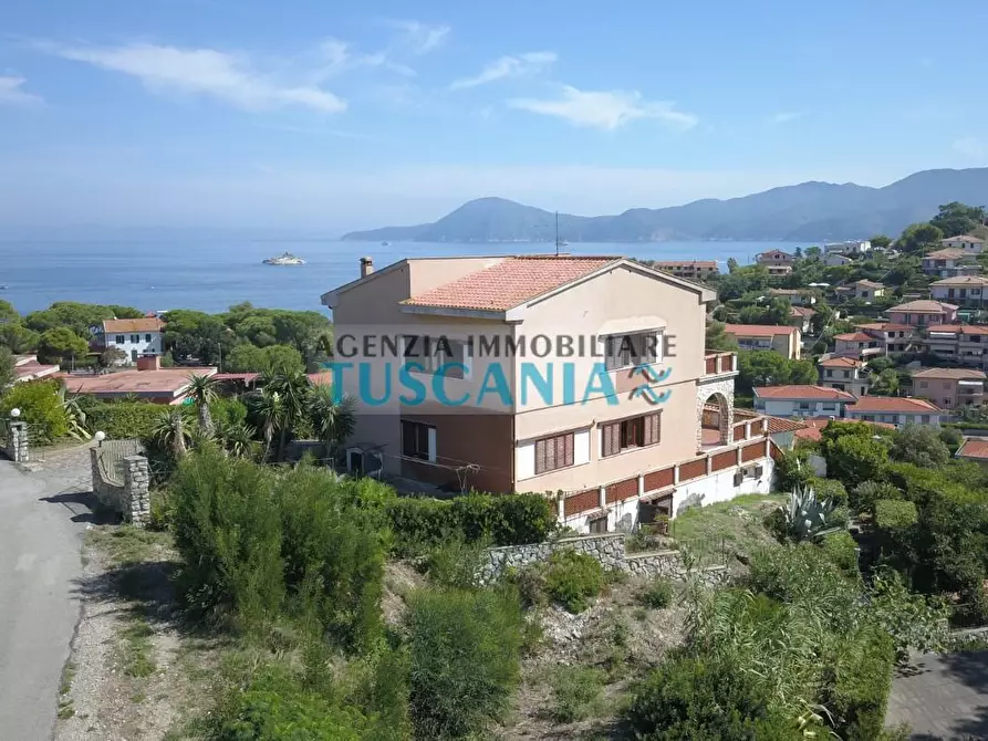 Immagine 6 di Villa in vendita  a Portoferraio