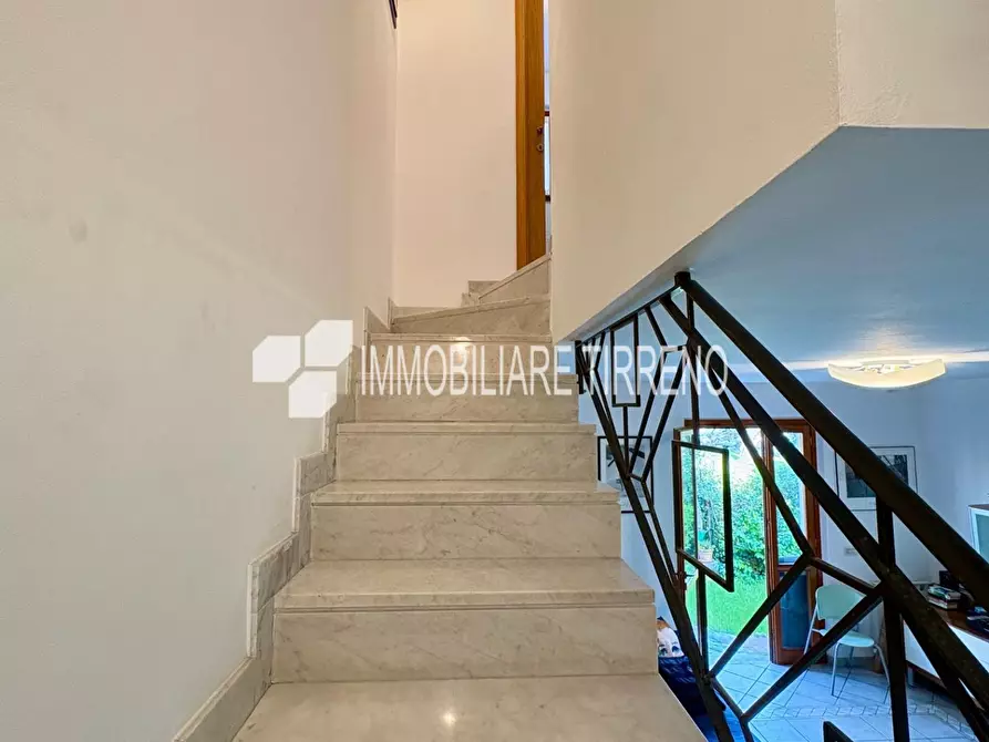 Immagine 17 di Villetta a schiera in vendita  a Massa