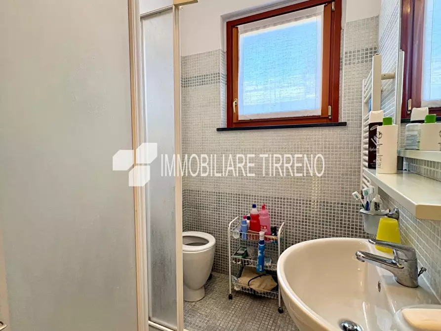 Immagine 14 di Villetta a schiera in vendita  a Massa