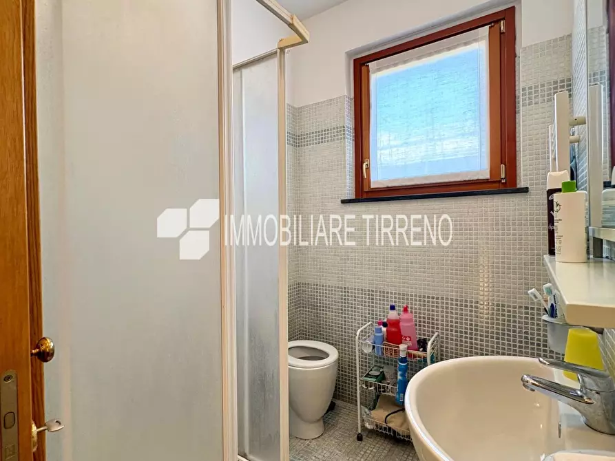 Immagine 15 di Villetta a schiera in vendita  a Massa