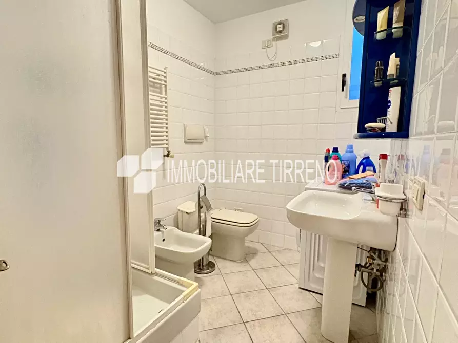 Immagine 21 di Villetta a schiera in vendita  a Massa