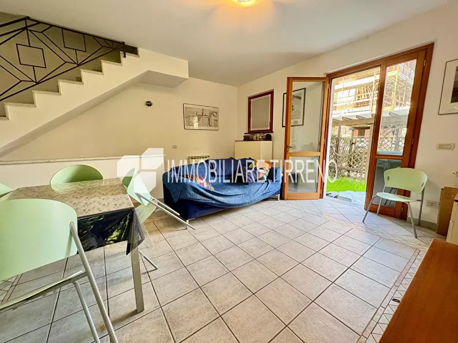 Immagine 6 di Villetta a schiera in vendita  a Massa