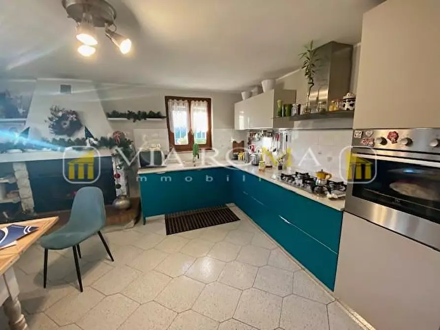 Immagine 25 di Villa in vendita  a Lucca