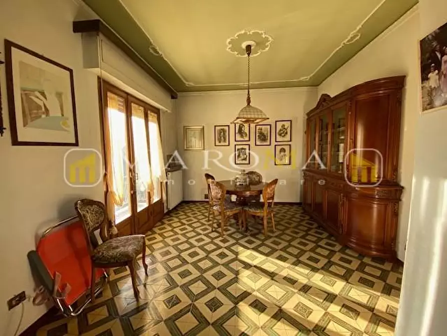 Immagine 3 di Villa in vendita  a Lucca