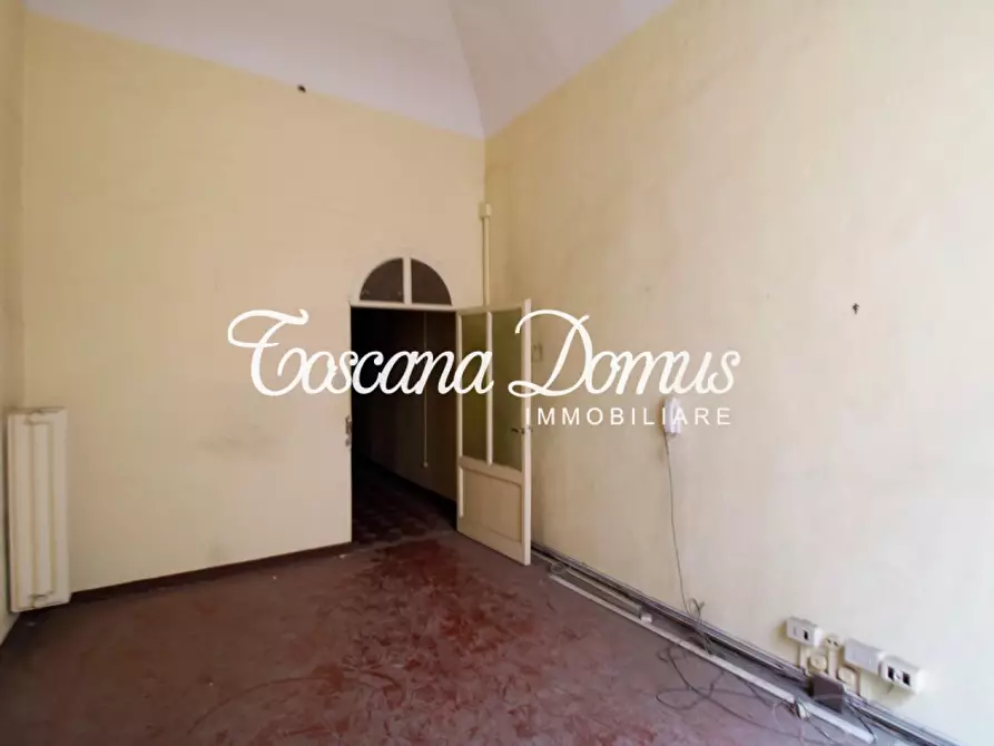 Immagine 9 di Appartamento in vendita  a Siena