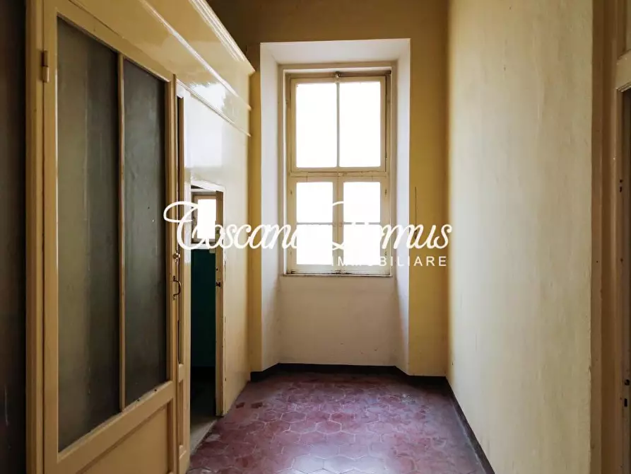 Immagine 10 di Appartamento in vendita  a Siena