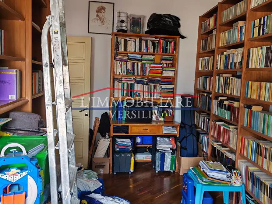 Immagine 16 di Appartamento in vendita  a Massa