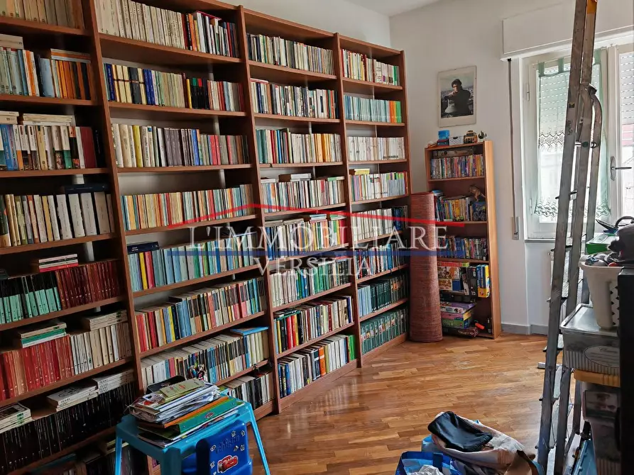 Immagine 14 di Appartamento in vendita  a Massa