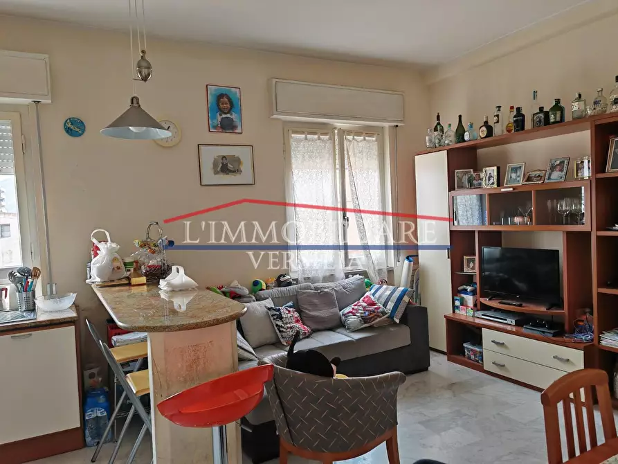 Immagine 2 di Appartamento in vendita  a Massa