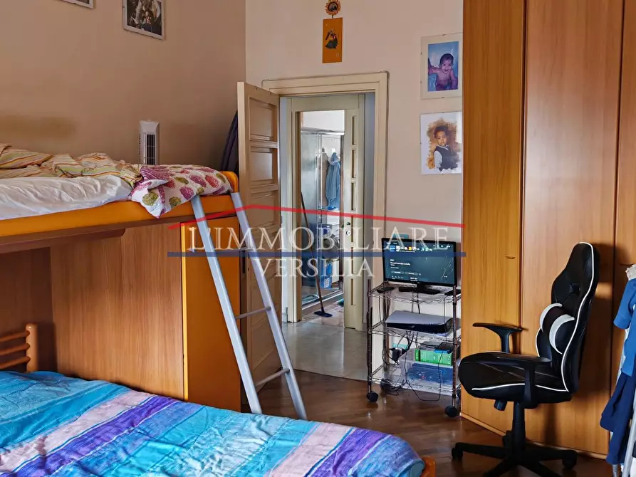 Immagine 12 di Appartamento in vendita  a Massa