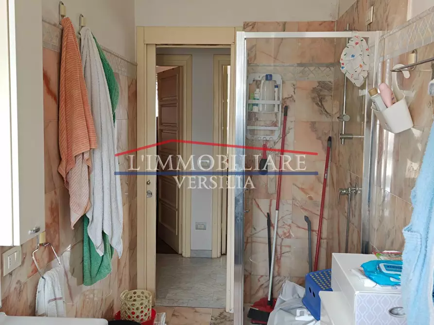 Immagine 18 di Appartamento in vendita  a Massa