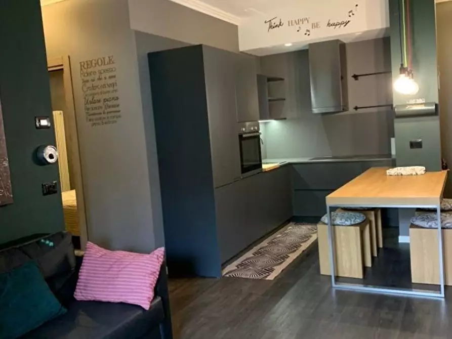 Immagine 16 di Appartamento in affitto  a Massa