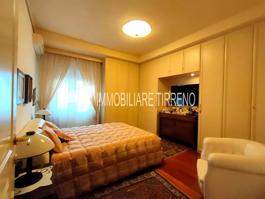 Immagine 8 di Casa indipendente in vendita  a Massa