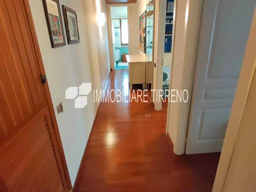 Immagine 6 di Casa indipendente in vendita  a Massa