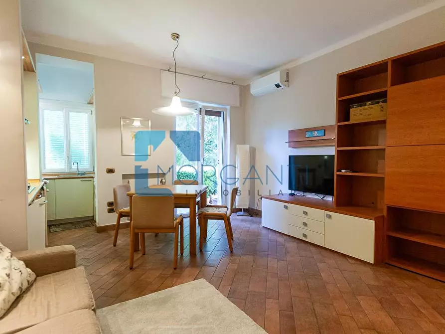 Immagine 4 di Appartamento in vendita  a Pietrasanta