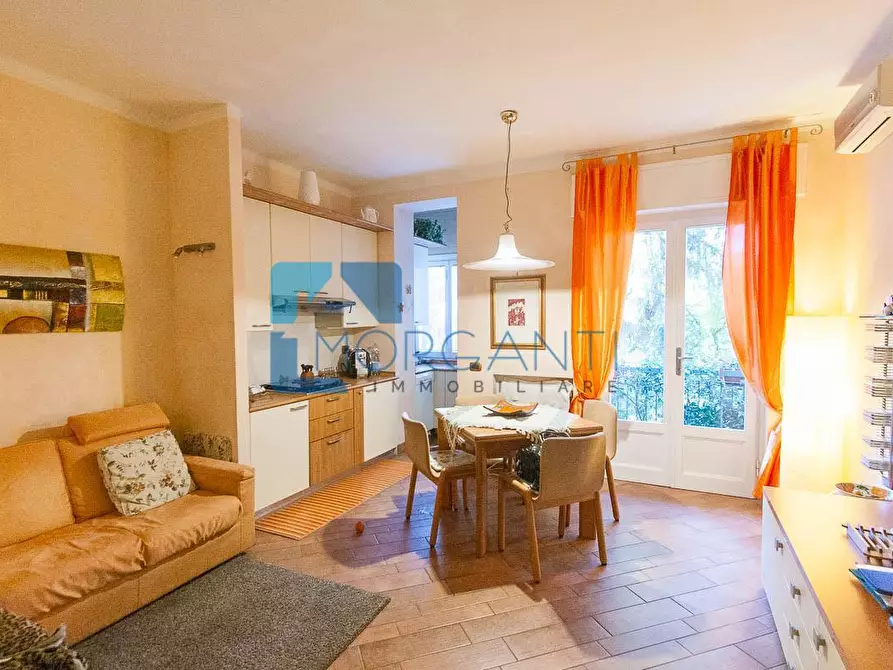 Immagine 1 di Appartamento in vendita  a Pietrasanta