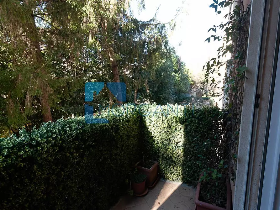 Immagine 16 di Appartamento in vendita  a Pietrasanta