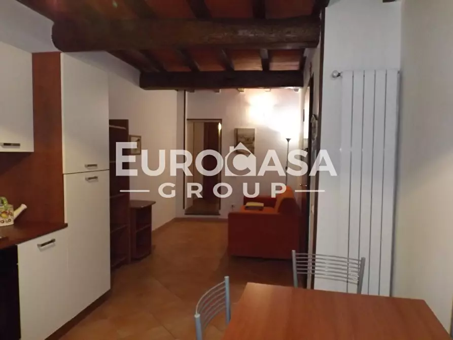 Immagine 3 di Appartamento in affitto  a Lucca