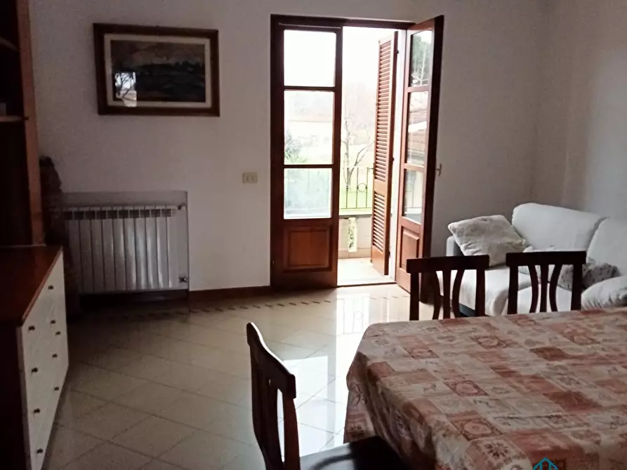 Immagine 9 di Appartamento in affitto  a Montignoso