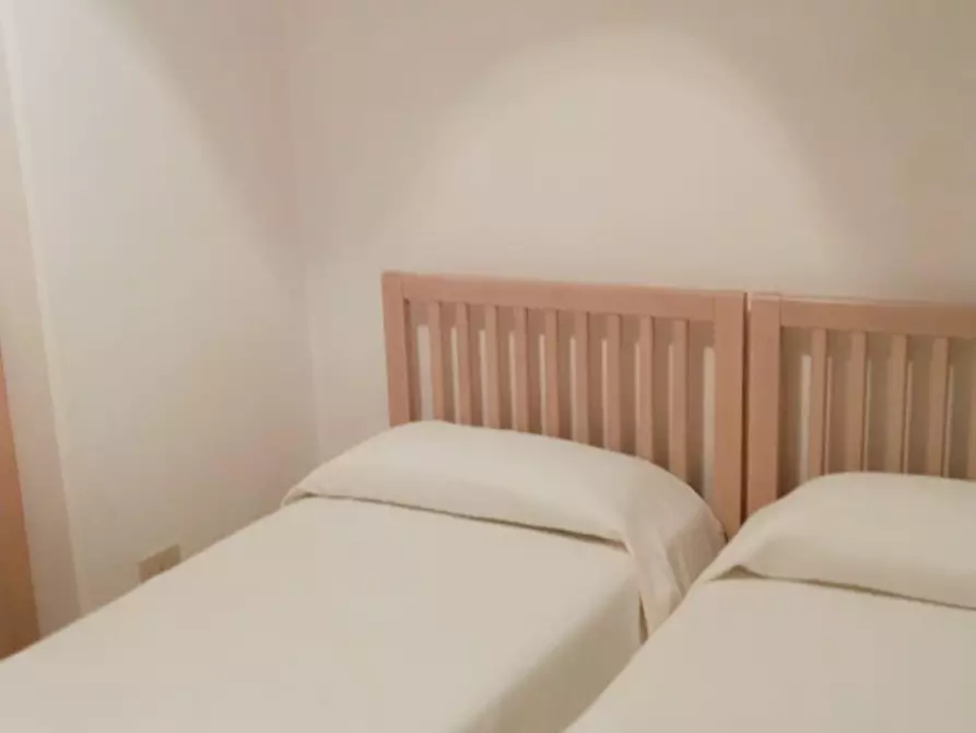 Immagine 3 di Appartamento in affitto  a Montignoso