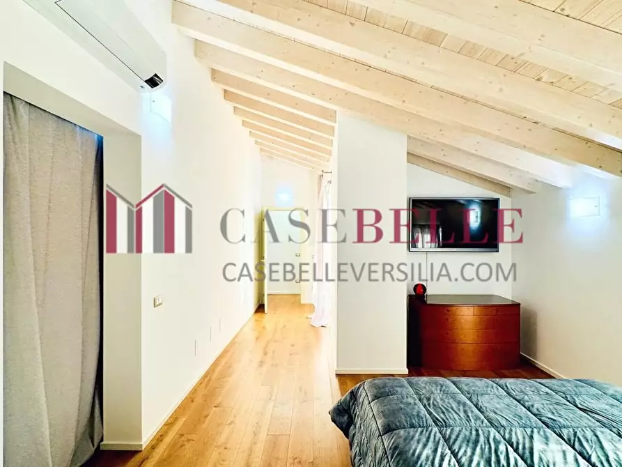 Immagine 57 di Casa semindipendente in affitto  a Camaiore