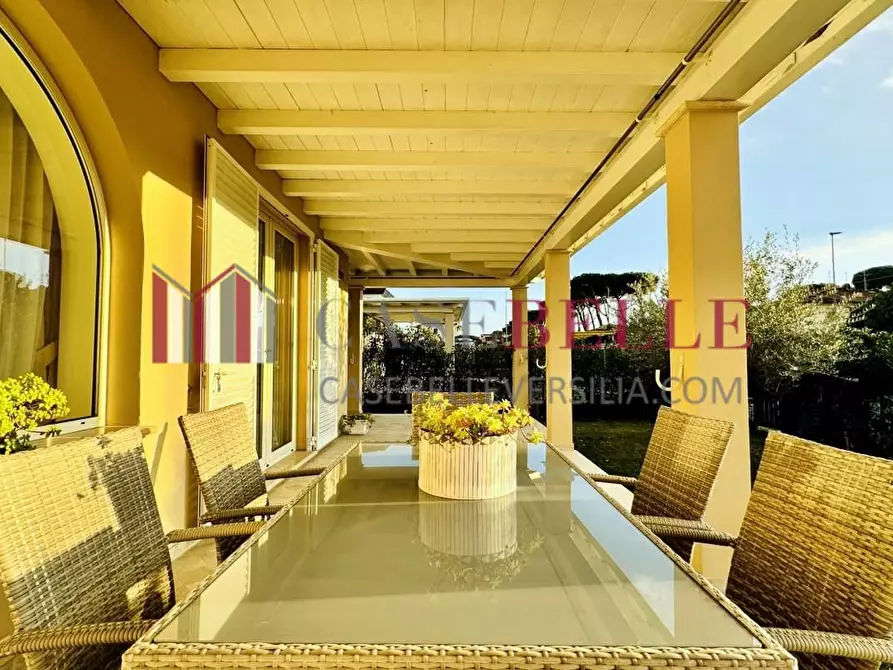 Immagine 62 di Casa semindipendente in affitto  a Camaiore