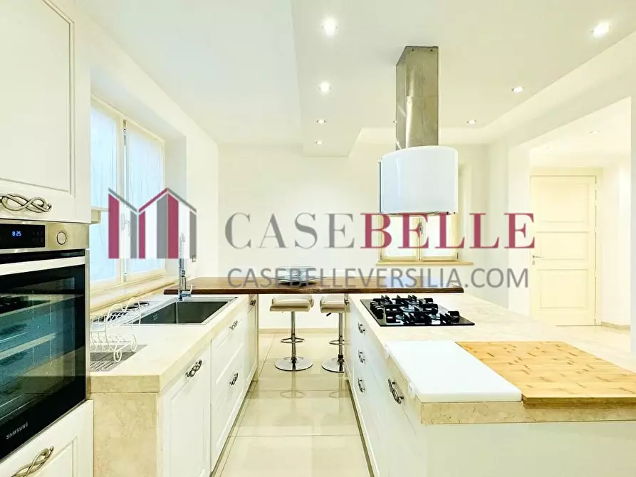 Immagine 14 di Casa semindipendente in affitto  a Camaiore