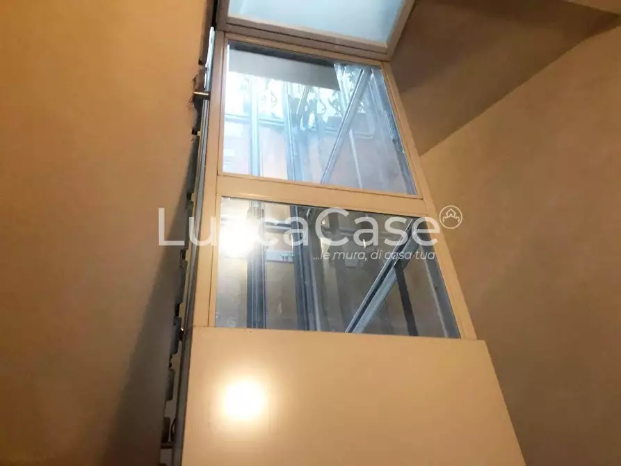 Immagine 21 di Ufficio in affitto  a Lucca