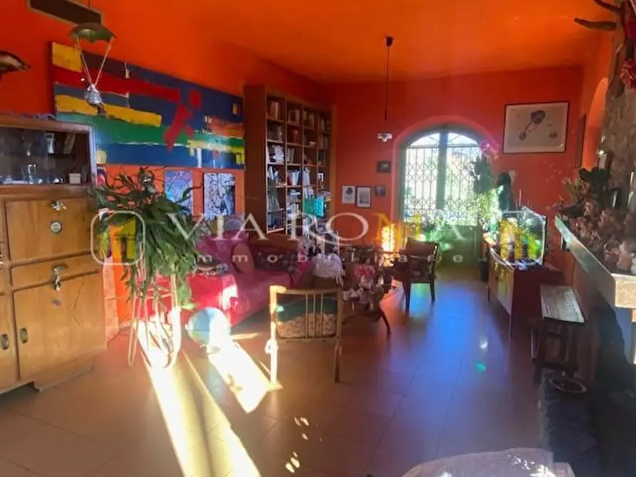 Immagine 22 di Villa in vendita  a Lucca