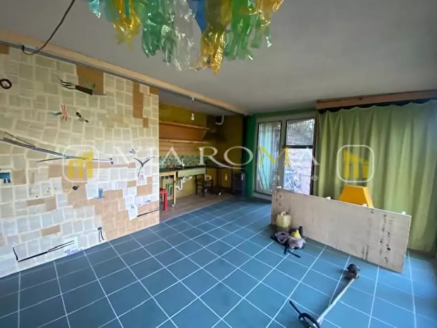 Immagine 41 di Villa in vendita  a Lucca