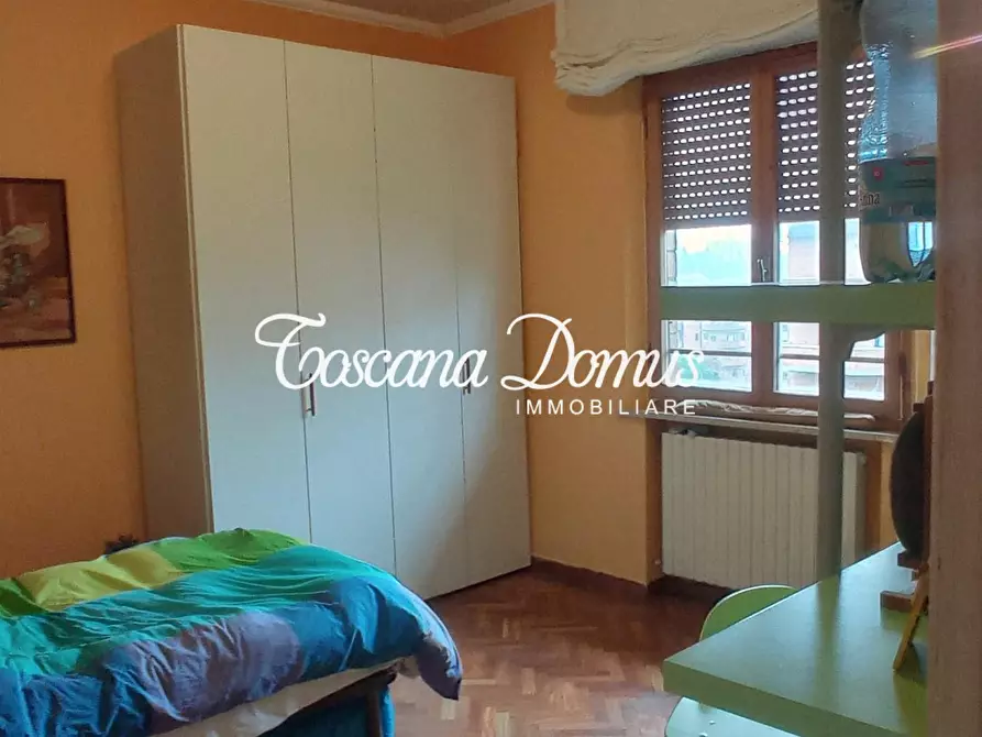 Immagine 21 di Appartamento in vendita  a Siena