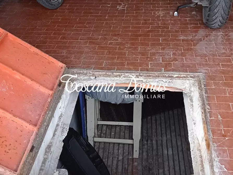 Immagine 32 di Appartamento in vendita  a Siena