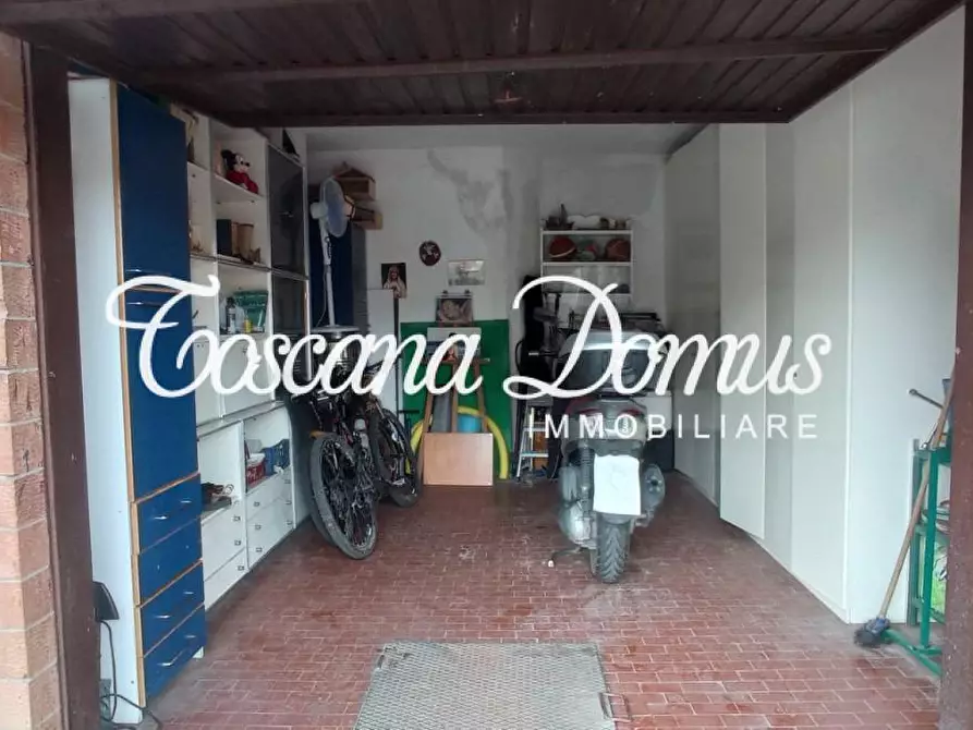 Immagine 35 di Appartamento in vendita  a Siena