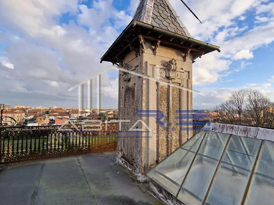 Immagine 16 di Villa in vendita  a Cascina