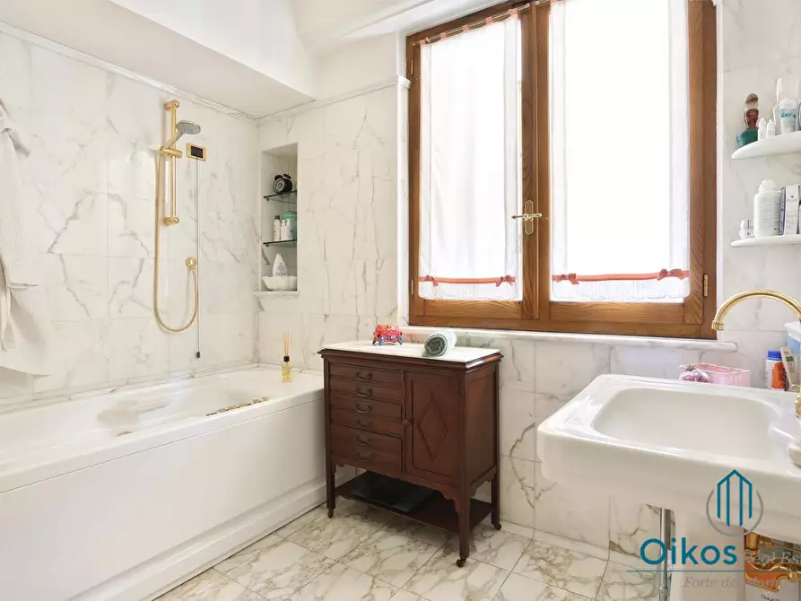 Immagine 18 di Villa in affitto  a Forte Dei Marmi