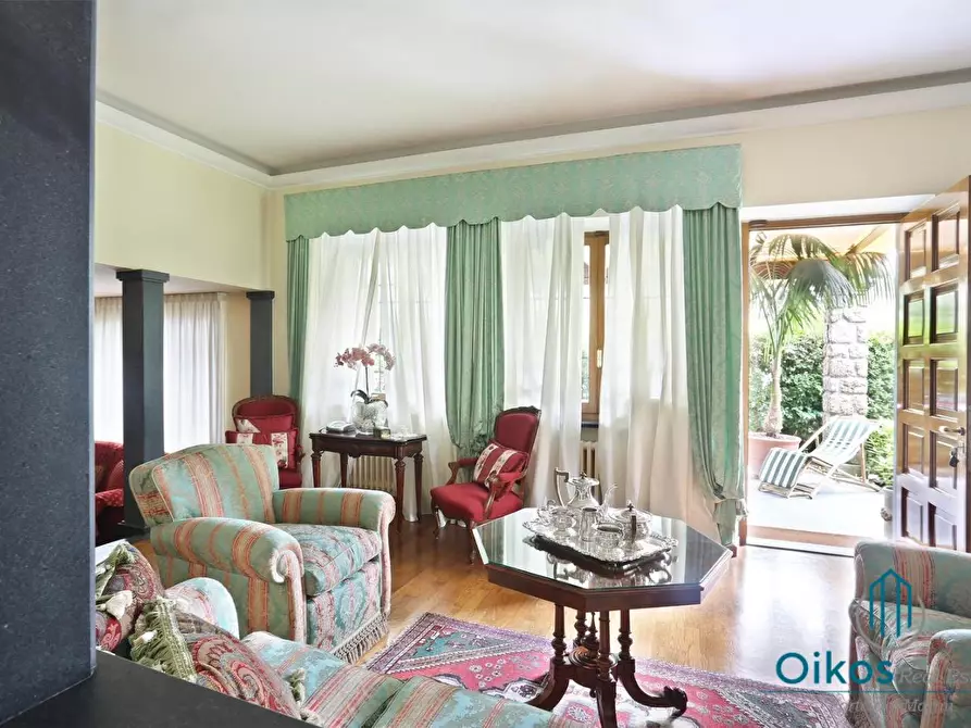 Immagine 8 di Villa in affitto  a Forte Dei Marmi