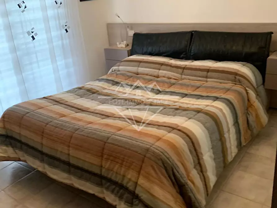 Immagine 13 di Villetta a schiera in vendita  a Carrara