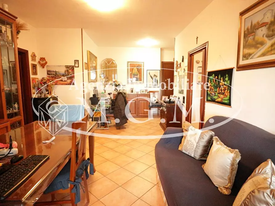 Immagine 5 di Appartamento in vendita  a Cascina