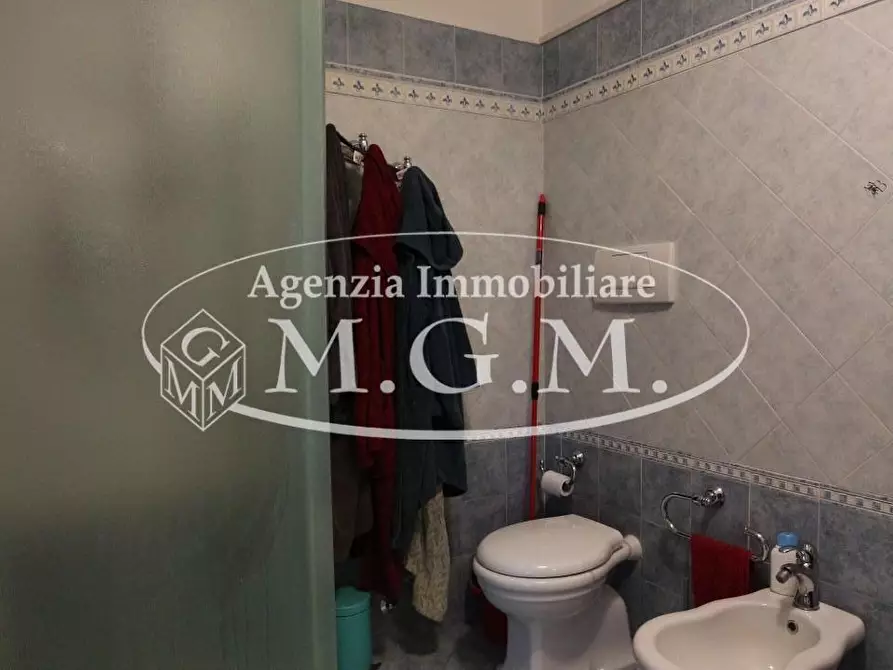 Immagine 15 di Appartamento in vendita  a Cascina