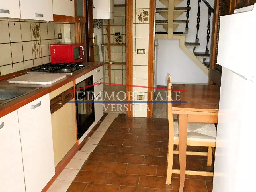 Immagine 7 di Appartamento in vendita  a Massa