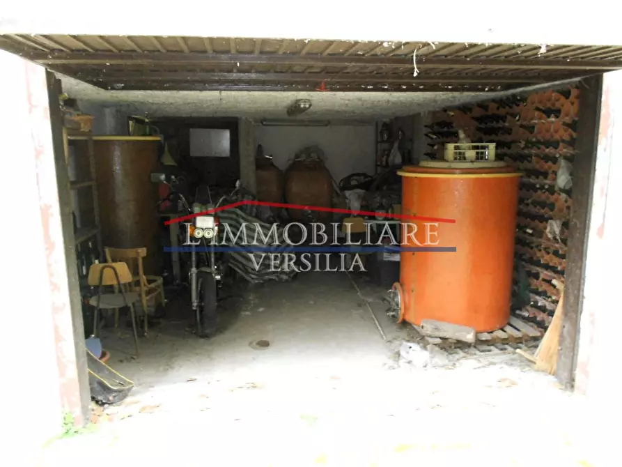 Immagine 31 di Appartamento in vendita  a Massa