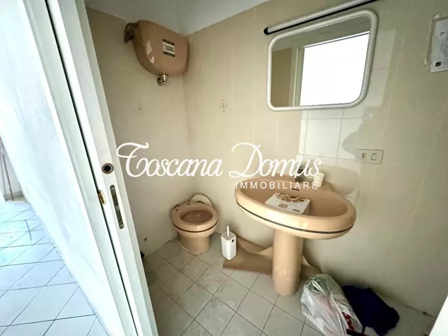 Immagine 14 di Appartamento in vendita  a Siena