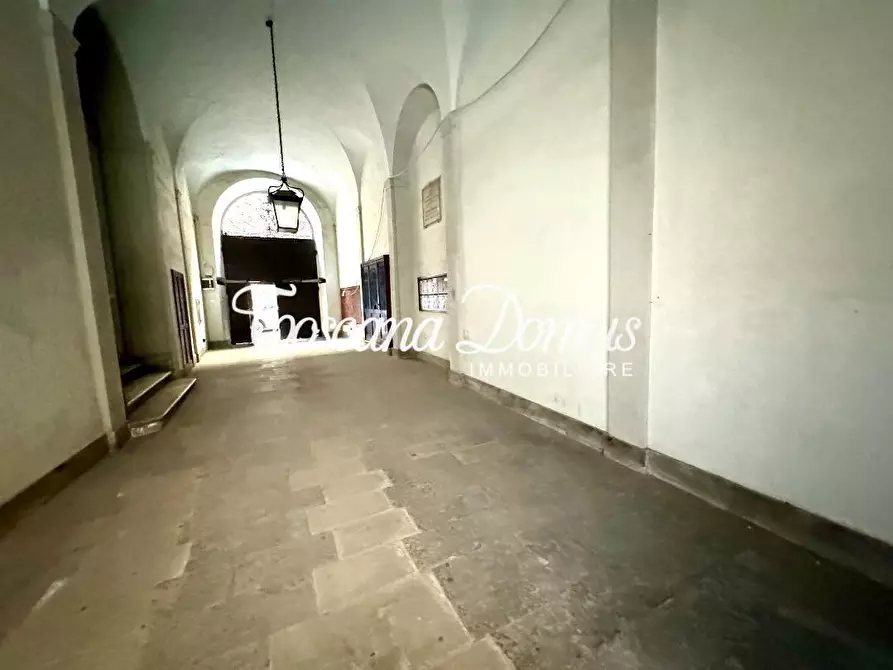 Immagine 5 di Appartamento in vendita  a Siena