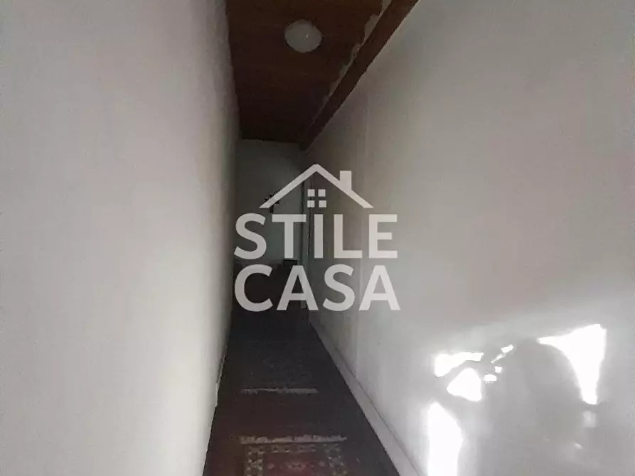 Immagine 15 di Casa colonica in vendita  a Capannori