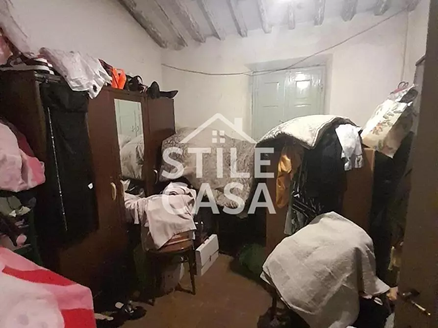 Immagine 5 di Casa colonica in vendita  a Capannori