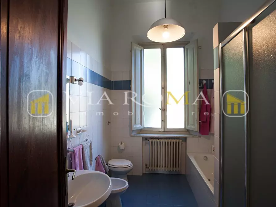 Immagine 21 di Villa in vendita  a Lucca